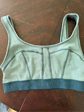 Fabletics Seafoam Green Supportive Seamless Sports Bra-no tag